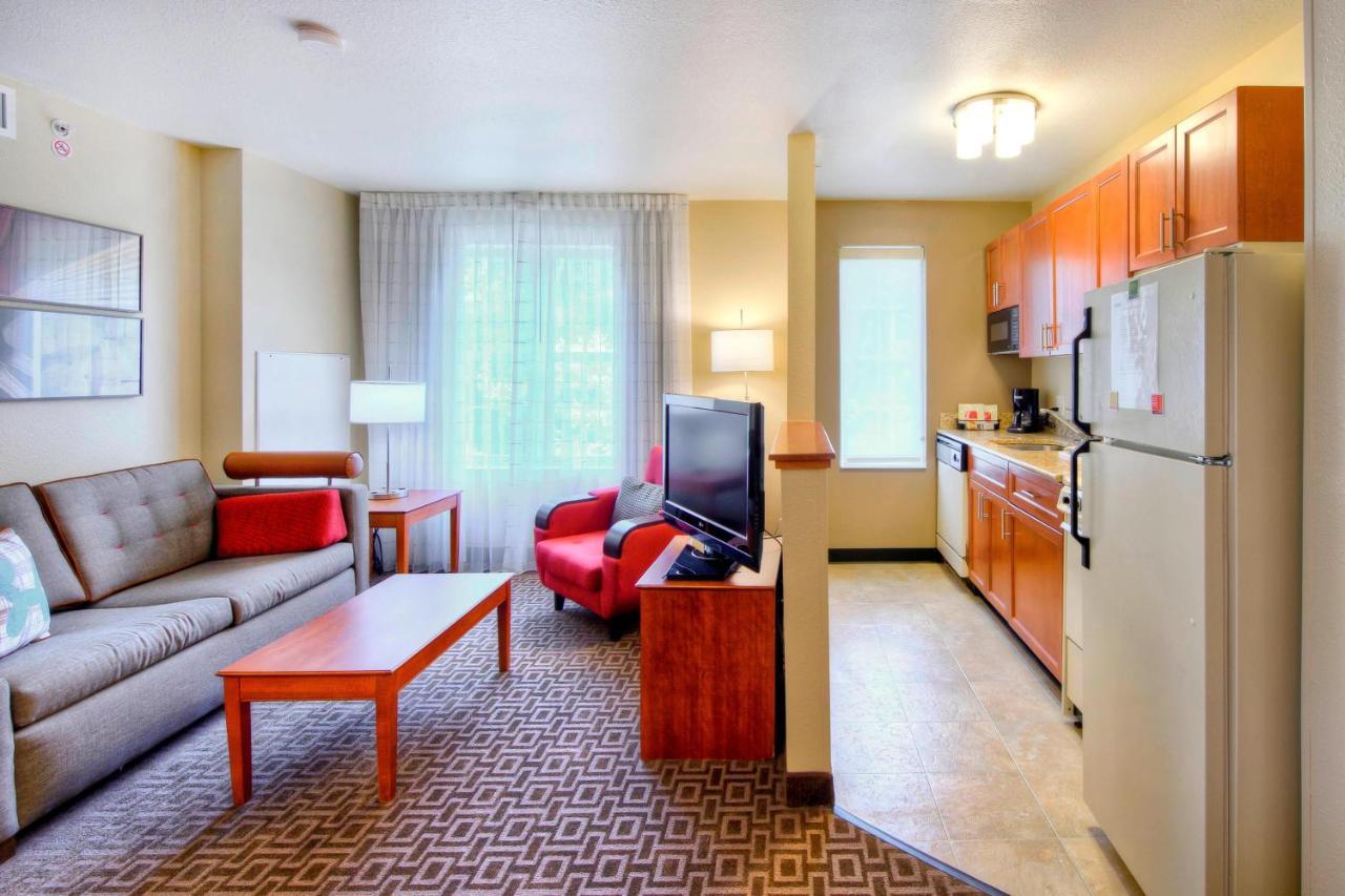 Towneplace Suites Raleigh Cary/Weston Parkway Eksteriør bilde