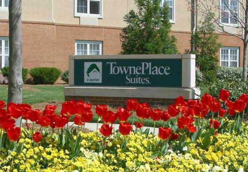 Towneplace Suites Raleigh Cary/Weston Parkway Eksteriør bilde