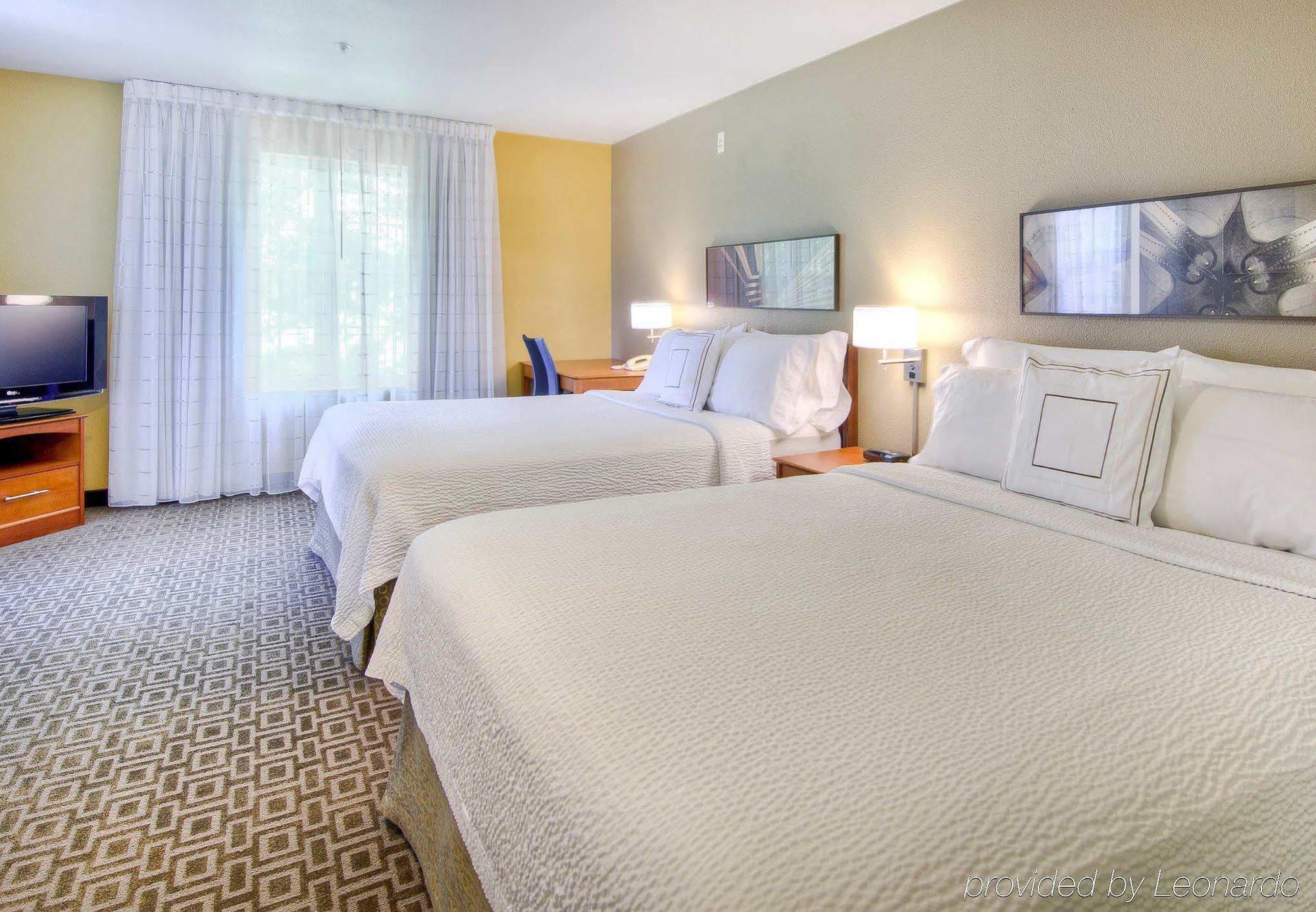 Towneplace Suites Raleigh Cary/Weston Parkway Eksteriør bilde